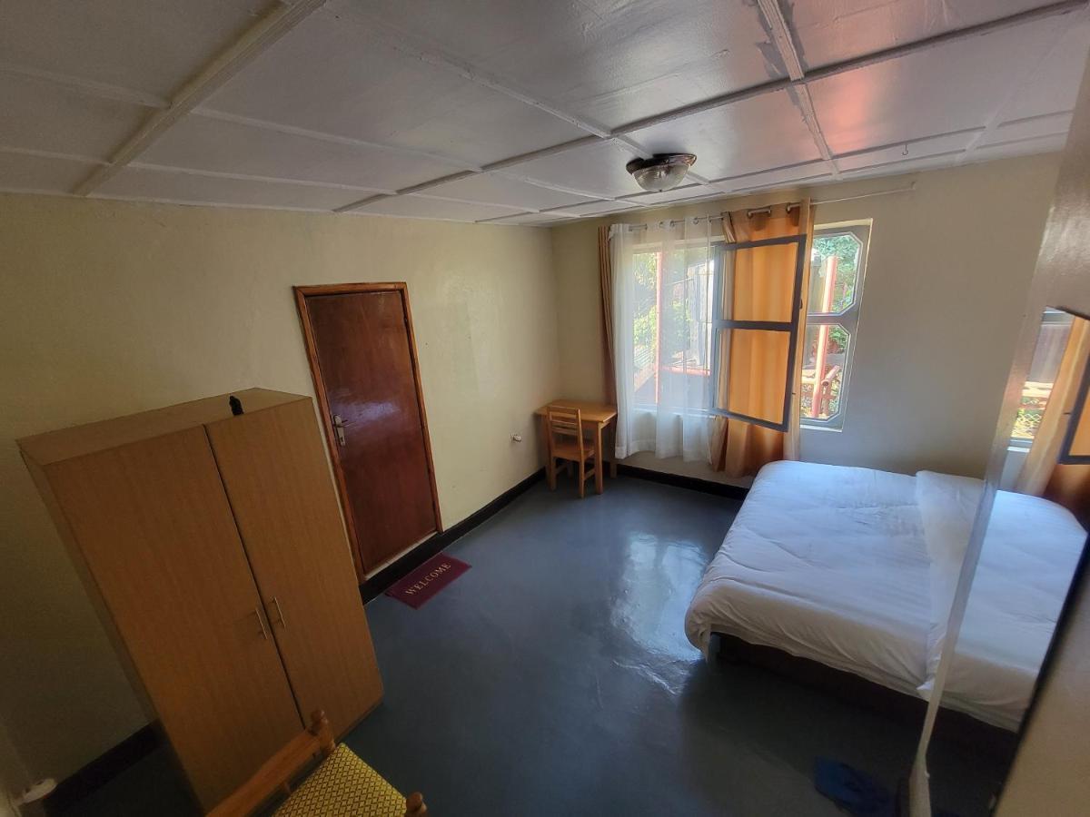 Maddy'S Kitchen And Accomodation Gisenyi Luaran gambar